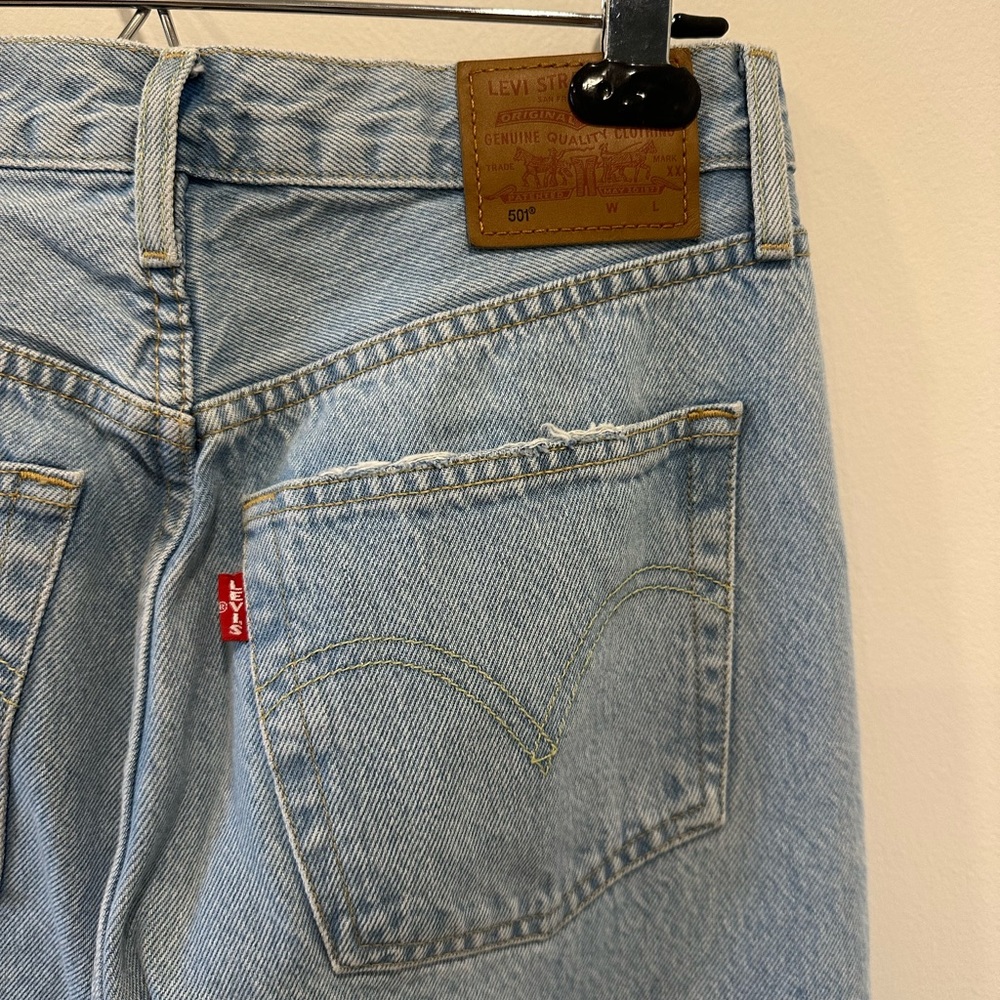 Levi’s 501s W27 L32